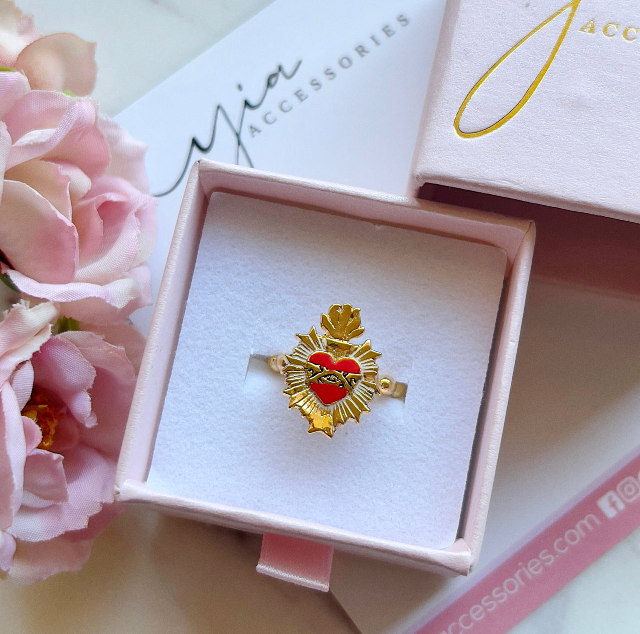 Mini Sagrado Corazon Ring
