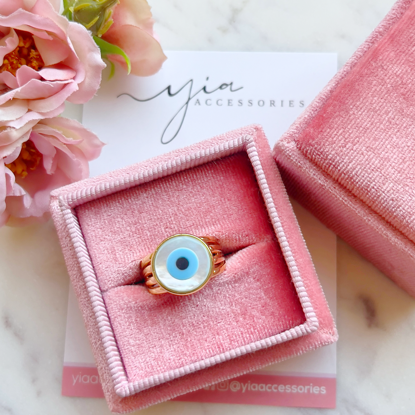 Chunky Shell Ojo Ring
