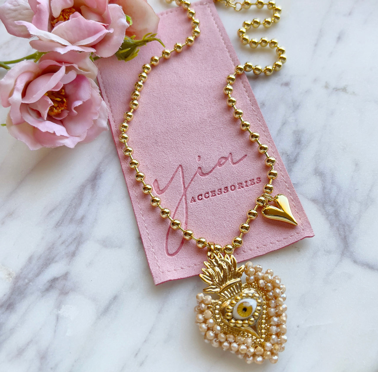 Artesanal Ojito and heart necklace