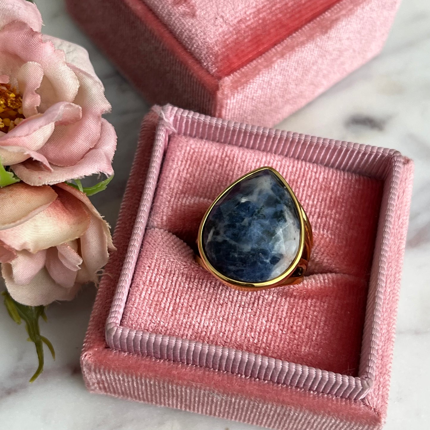 Chunky Sodalita Ring