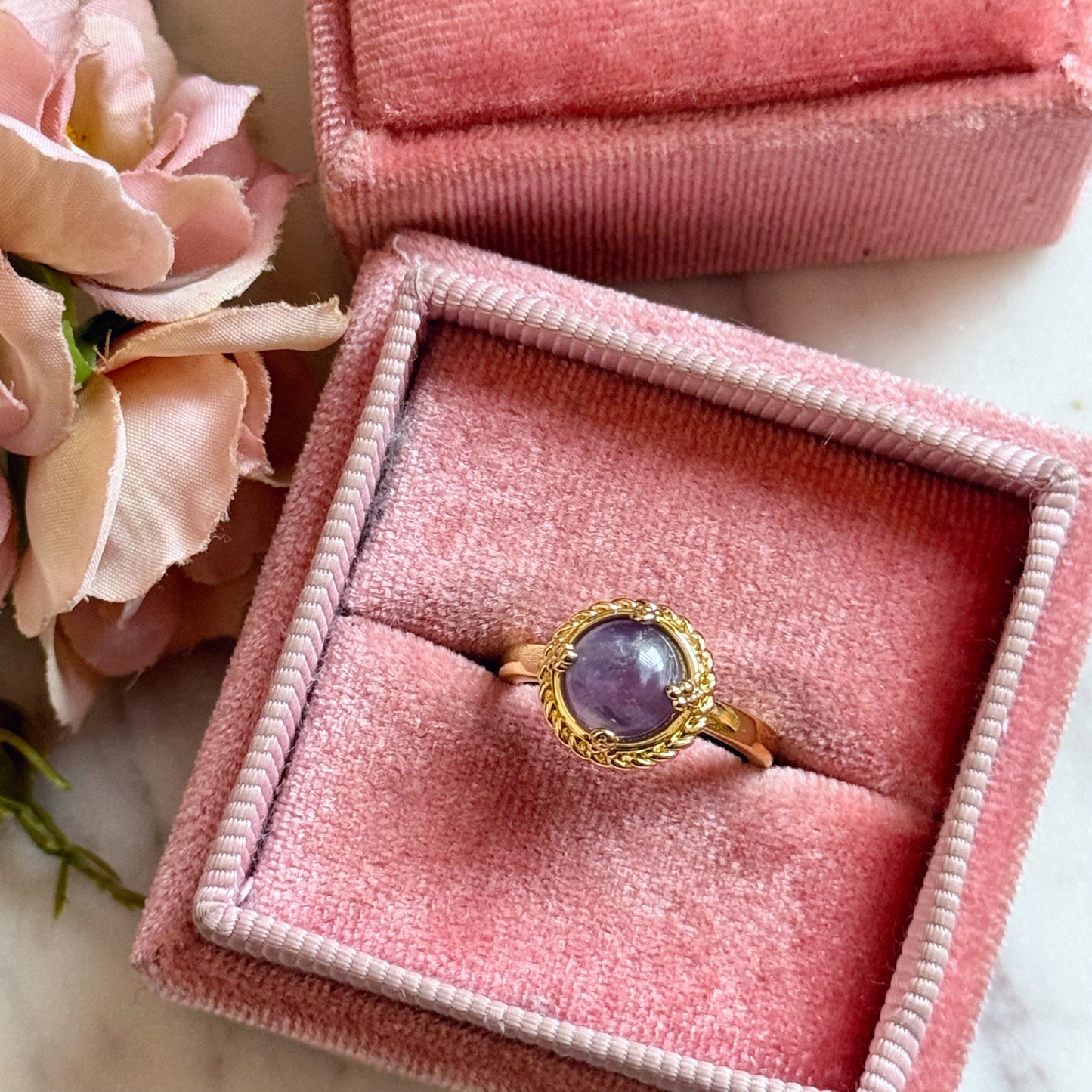 Pausa Divina- Amethyst Ring