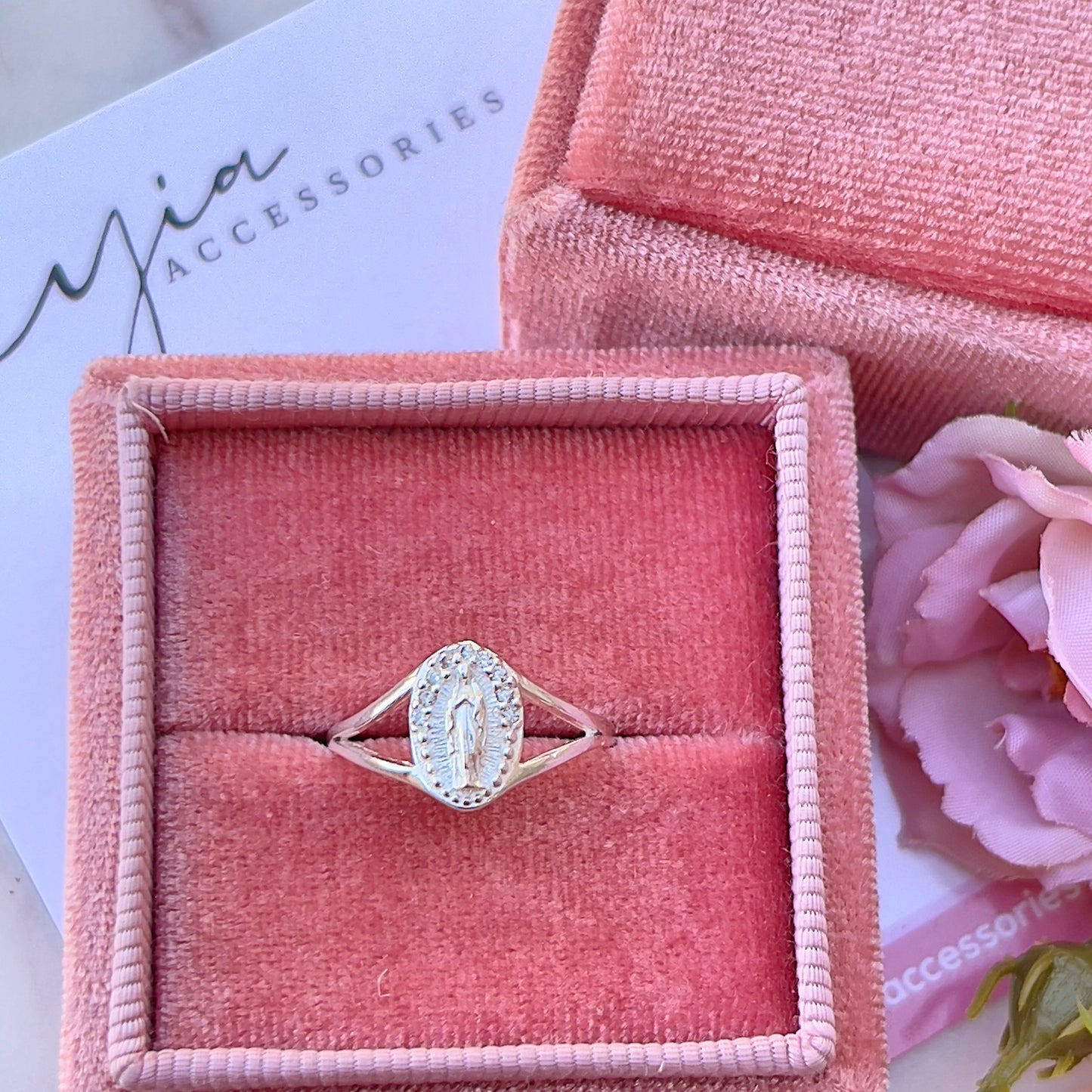 925 Silver Oval Virgencita Ring