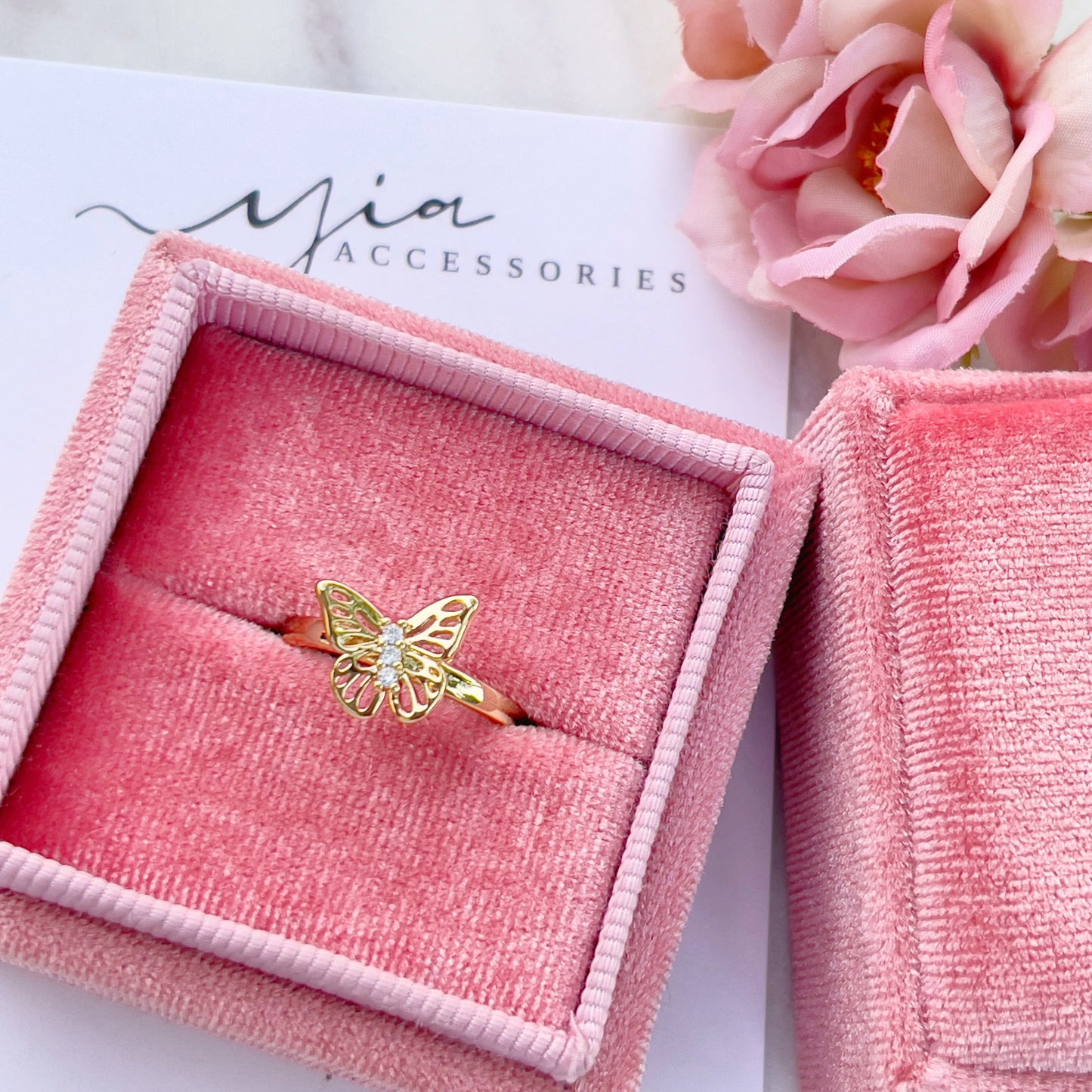 Mariposita Dainty Ring