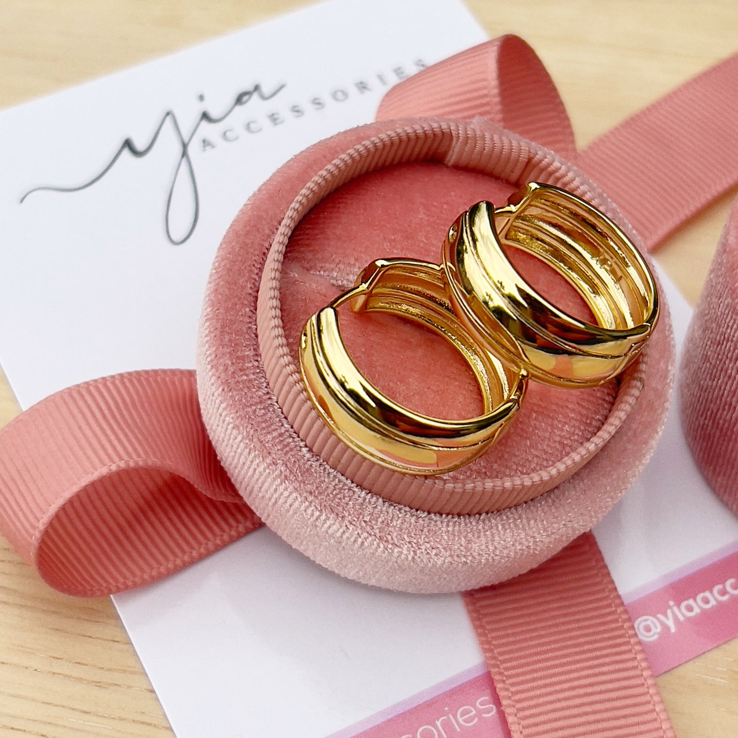 Morena Hoop earrings