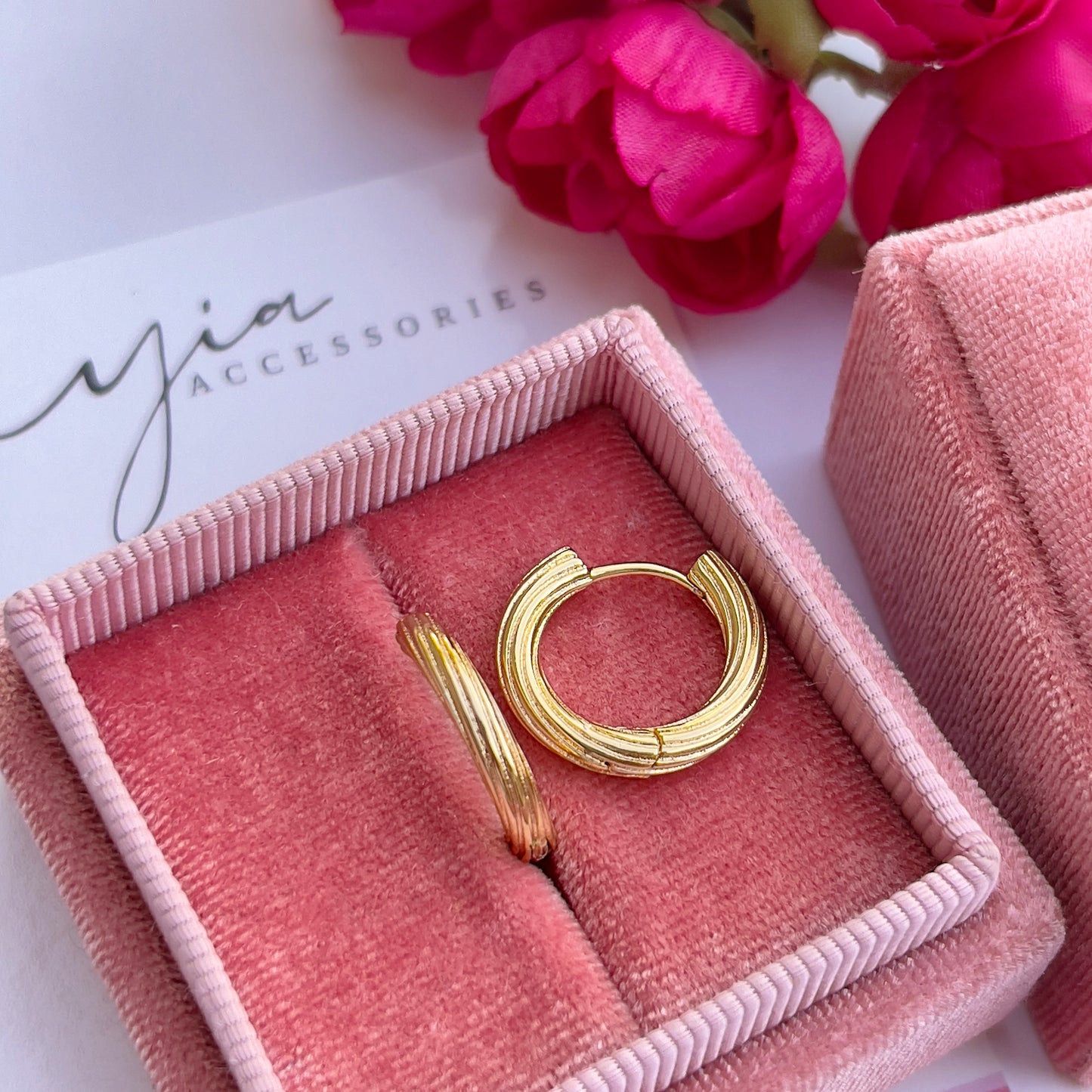 Textured Huggie hoops