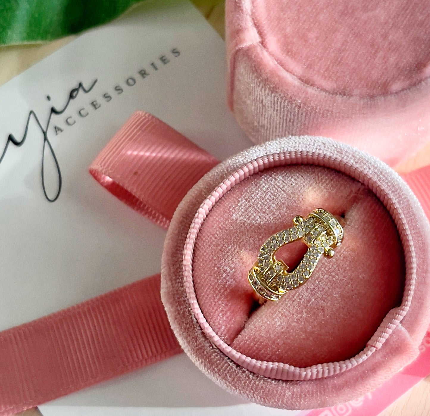 Large Buckle ring