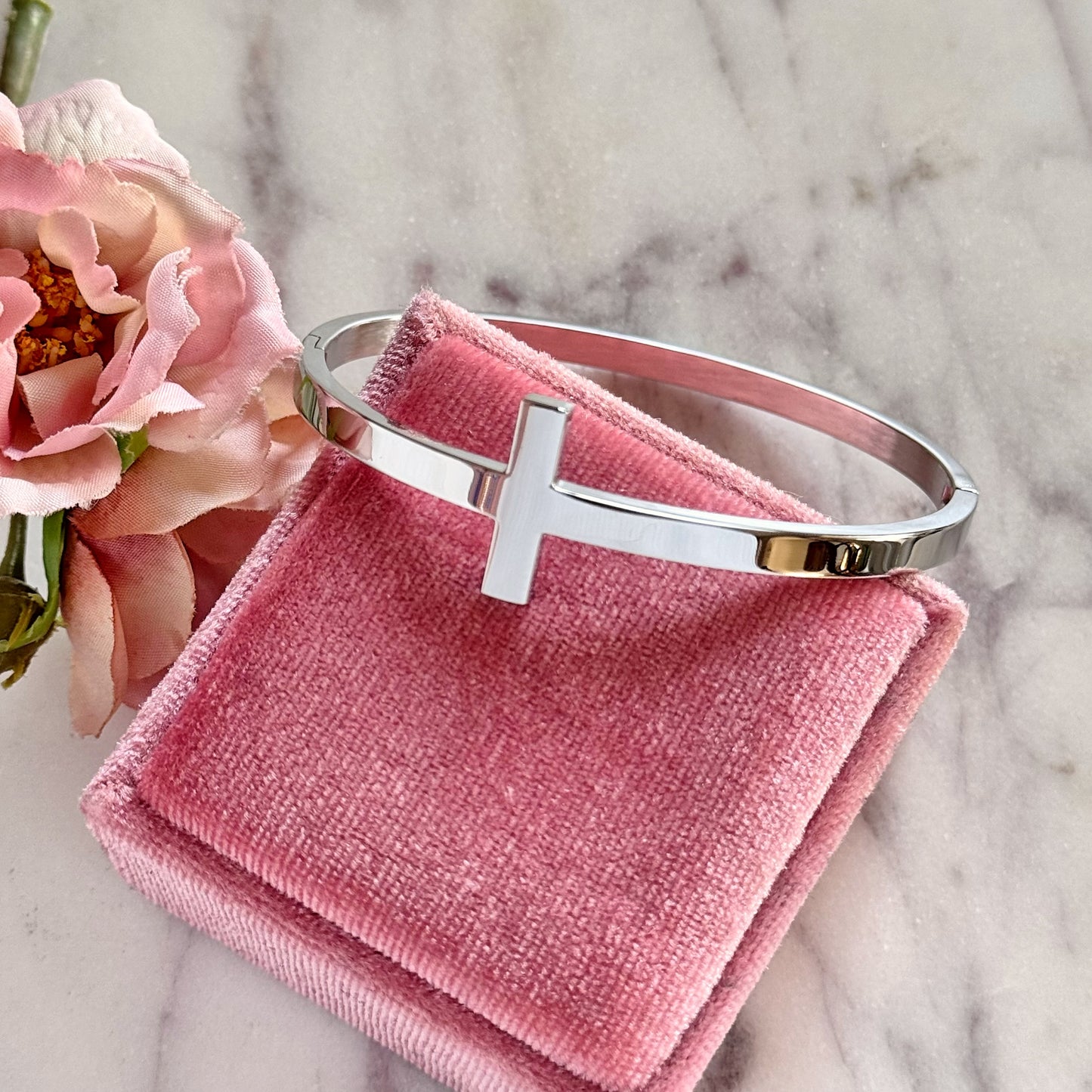 Mi Crucesita Bangle
