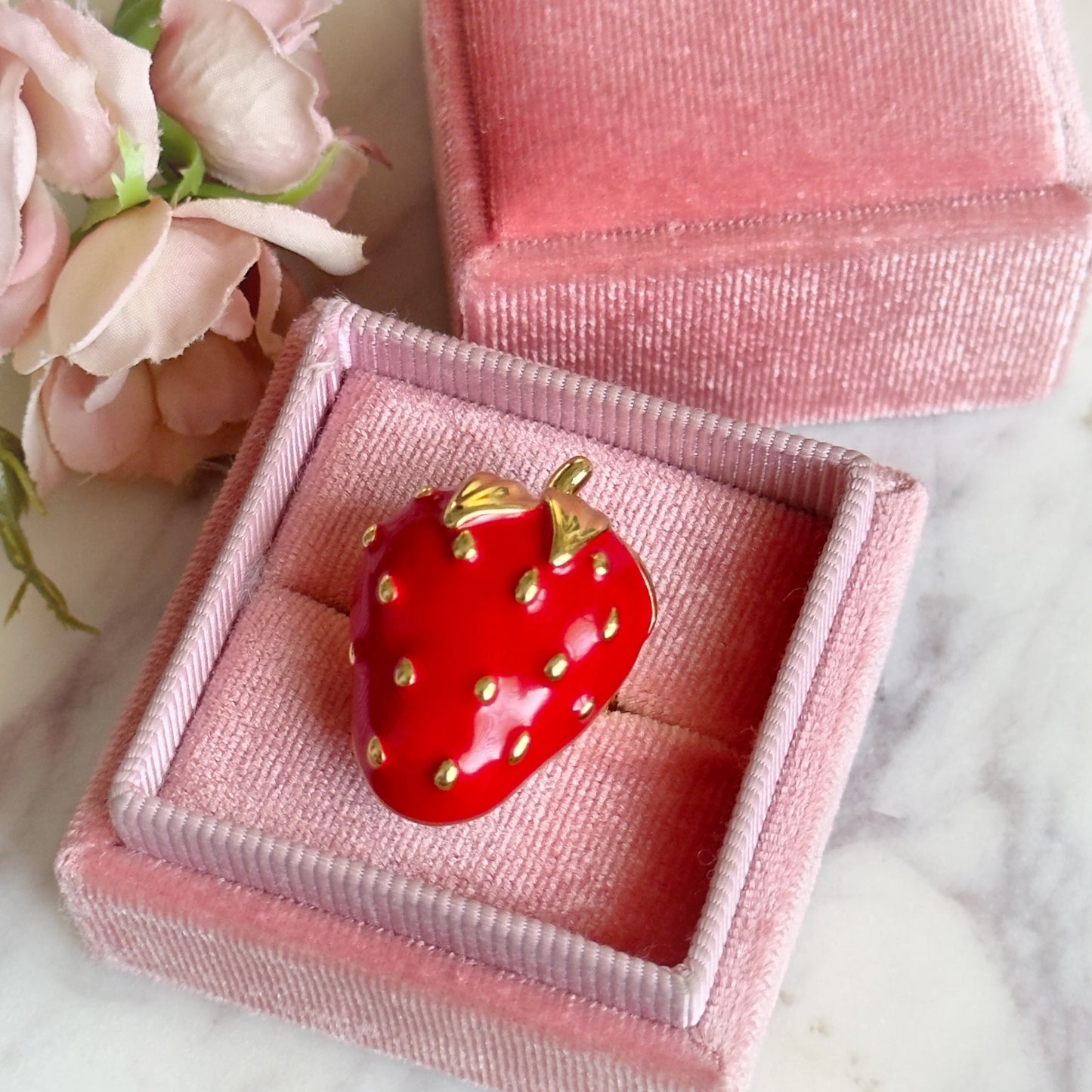 Chunky Strawberry Ring