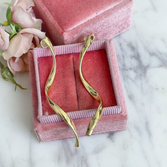 Geo Wavy - Stud Earrings