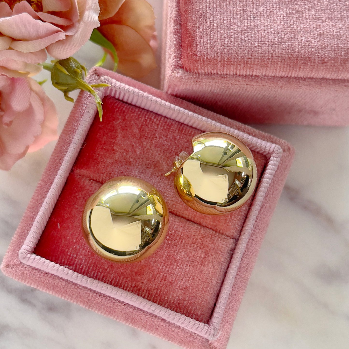 Chunky Dome Stud earrings