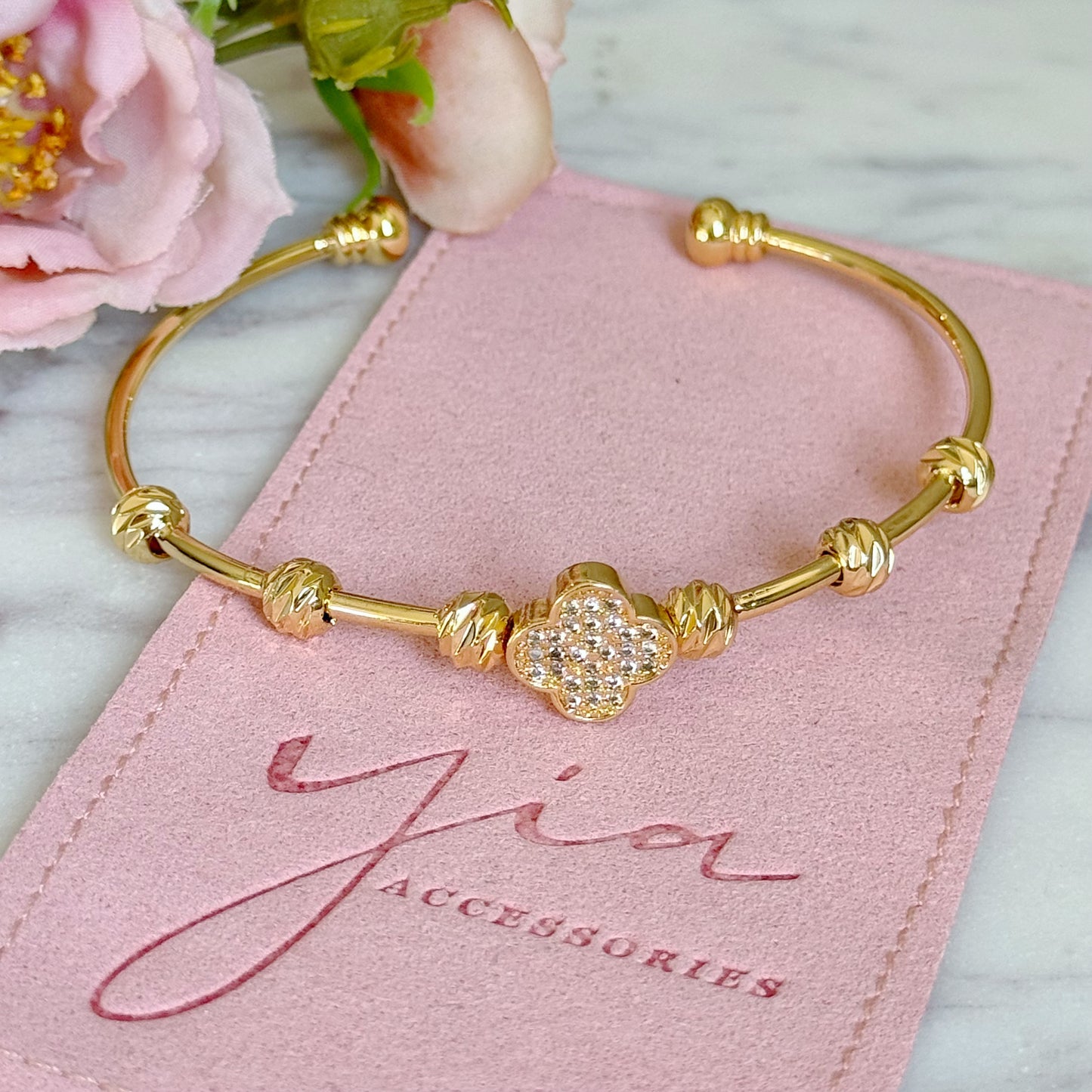 Josefina Clover Bangle