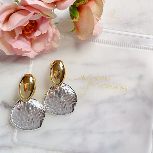 Duo Sea Shell Earrings