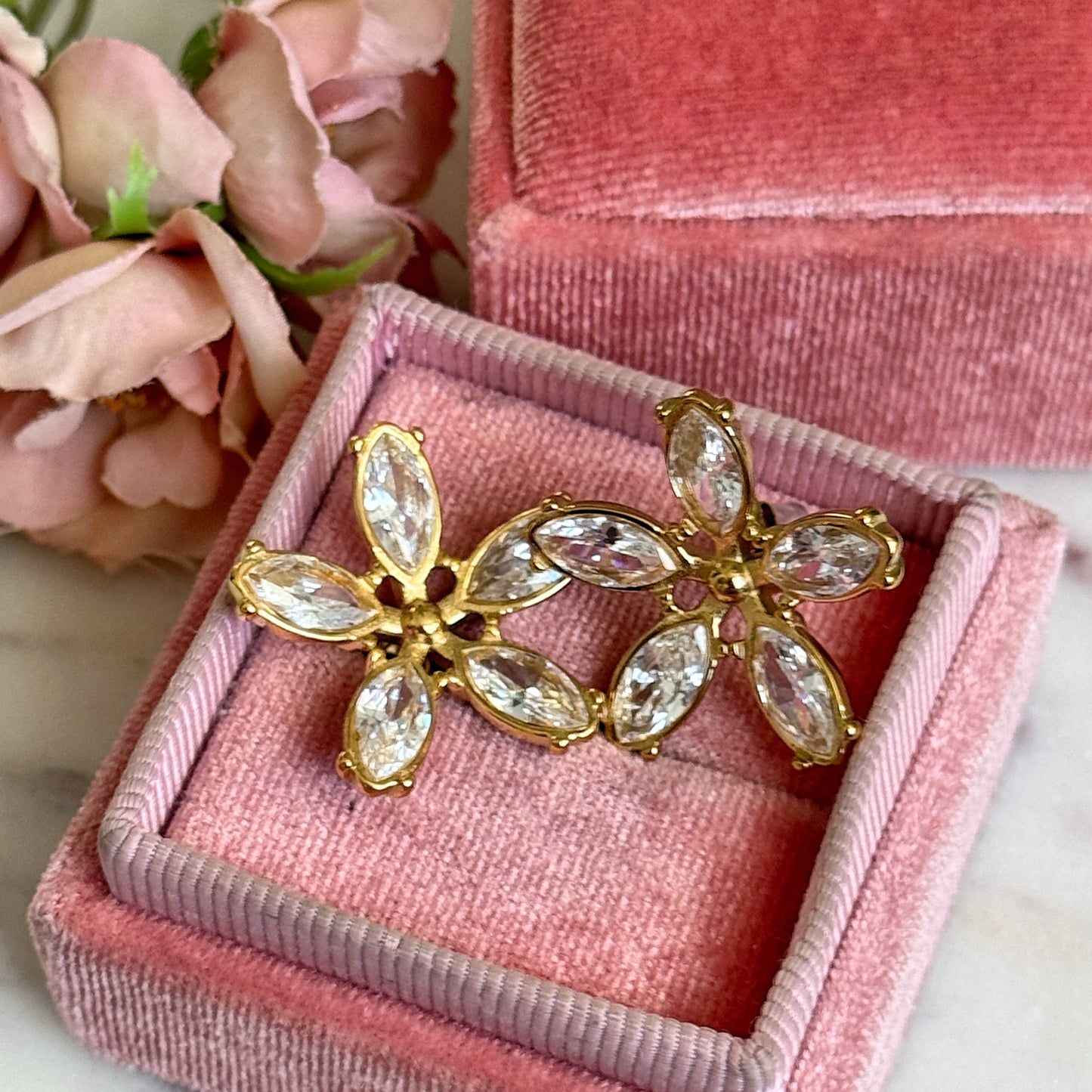 Eres Luz- Flower Earrings