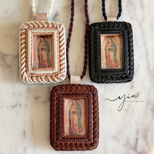 Men’s Virgencita Escapulario