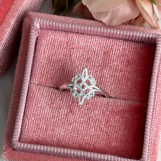 925 CZ Nudo de Bruja Ring
